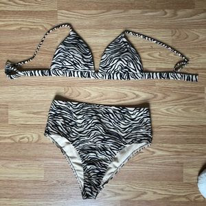 Hollister High Waisted Bikini Set